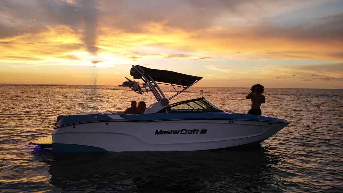 Three-seat jet ski rental in Dover, Delaware
