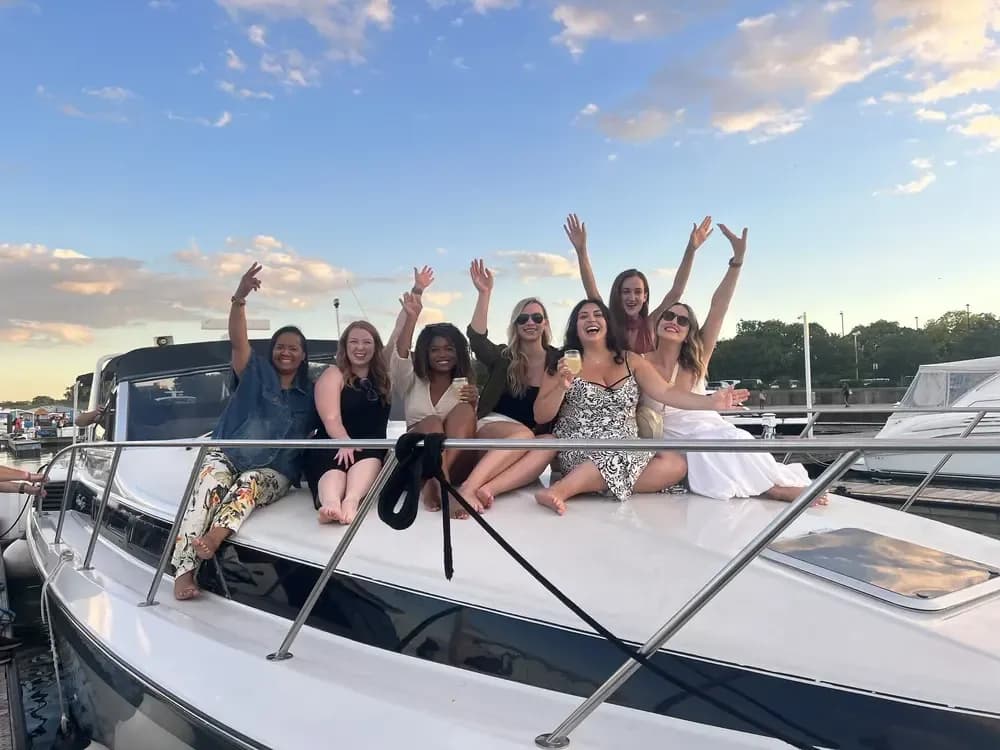 Bachelor or bachelorette party yacht cruise on Lake Michigan, Chicago